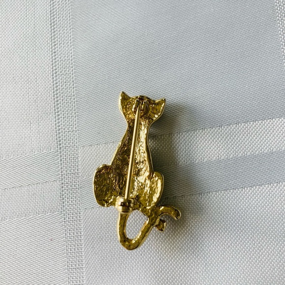 Vintage NR signed rhinestone gold tone cat brooch - Picture 5 of 8